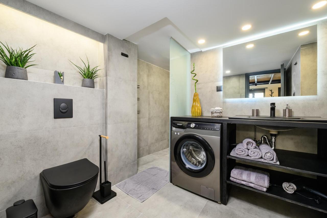 Loft 1 Apartment *