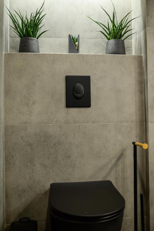 Loft 1 Apartment *